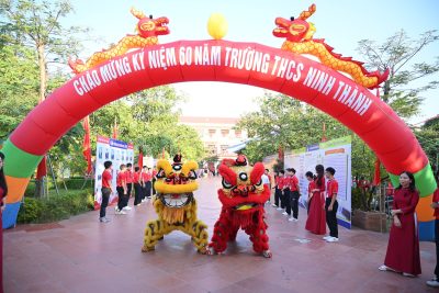 TRƯỜNG THCS NINH THÀNH KỶ NIỆM 60 NĂM THÀNH LẬP VÀ VINH DỰ ĐÓN NHẬN HUÂN CHƯƠNG LAO ĐỘNG HẠNG BA