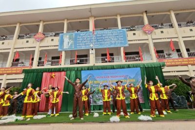 🌸 HOẠT ĐỘNG NGOẠI KHÓA: “SẮC MÀU QUÊ HƯƠNG NINH BÌNH”